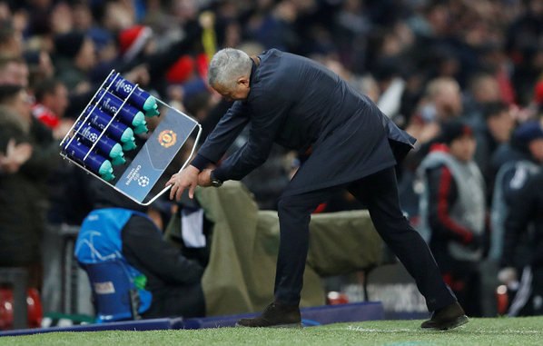  伤病潮侵袭豪门，板凳深度经受考验