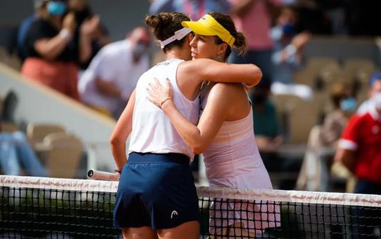  王曦雨美网黑马奔袭，中国小花首进大满贯十六强